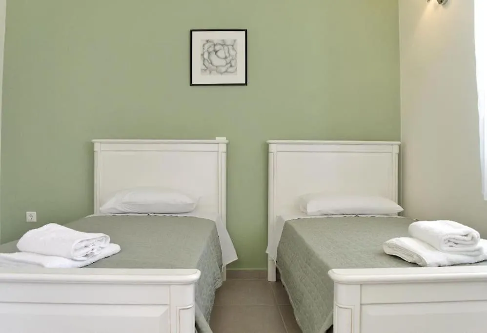 Villa Hara, Lixouri, Kefalonia 0*, Lixouri